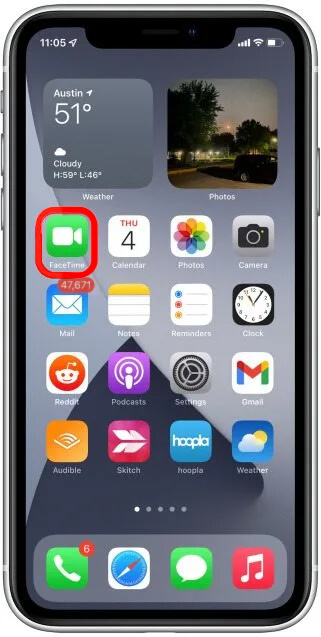 Iphone homescreen showing facetime